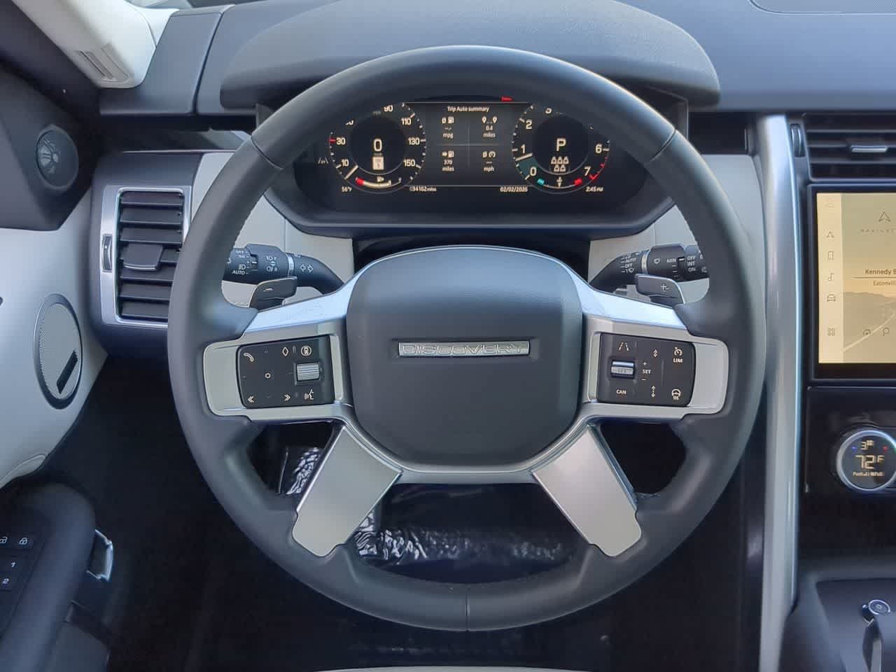 Certified 2025 Land Rover Discovery S AWD/4WD image 24