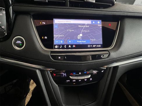 Used 2025 Cadillac XT5 Premium Luxury image 24