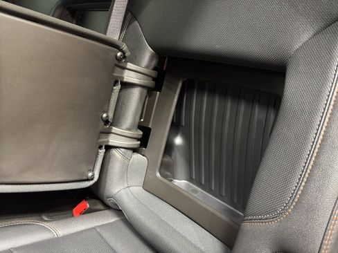 Certified 2024 GMC Sierra 2500 AT4 w/ AT4 Premium Plus Package image 15