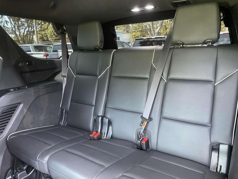 Used 2021 Cadillac Escalade Premium Luxury AWD/4WD image 9