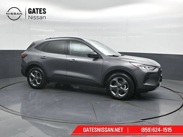 Used 2025 Ford Escape ST-Line AWD/4WD image 1