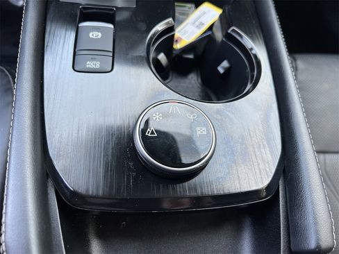 Certified 2023 Nissan Rogue Platinum w/ Platinum Premium Package image 18