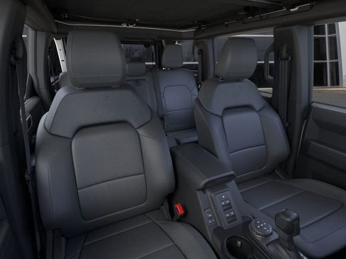 New 2025 Ford Bronco Outer Banks w/ Sasquatch Package image 10