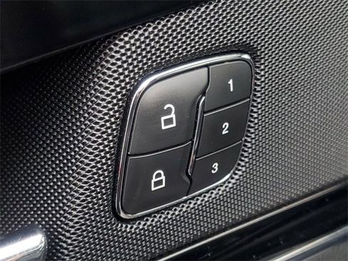 Certified 2023 Lincoln Nautilus Reserve image 15