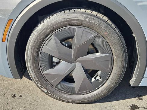 Used 2024 Toyota Prius LE image 13