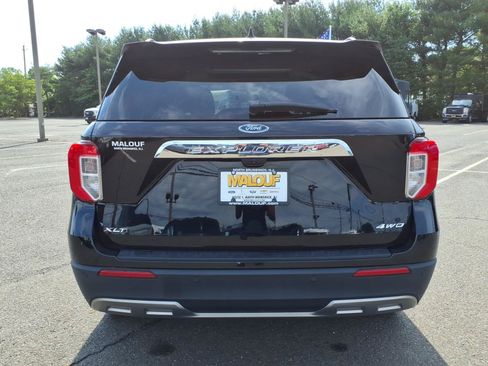 Certified 2023 Ford Explorer XLT w/ Equipment Group 202A AWD/4WD image 5