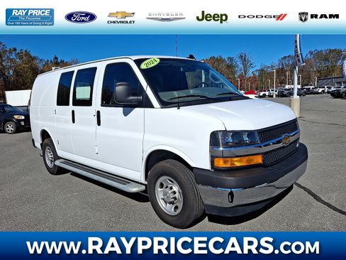 Used 2024 Chevrolet Express 2500 w/ Driver Convenience Package image 1