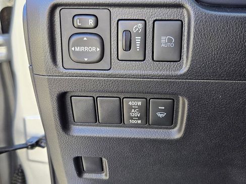 Used 2024 Toyota 4Runner SR5 image 27