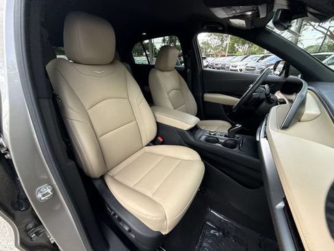 Used 2024 Cadillac XT4 Luxury FWD image 26