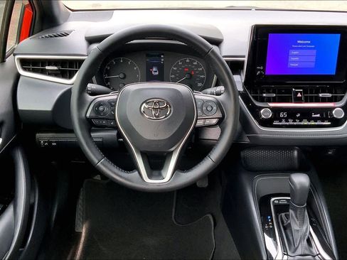 Used 2025 Toyota Corolla SE image 5