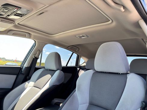 Used 2018 Subaru Crosstrek 2.0i Premium image 19