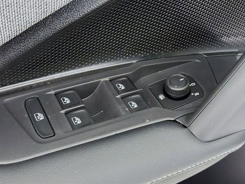 New 2026 Volkswagen Tiguan S image 18