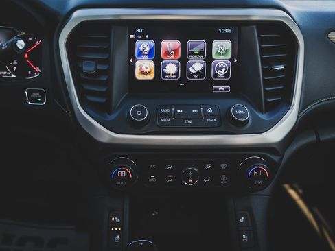 Used 2019 GMC Acadia Denali w/ Technology Package image 5