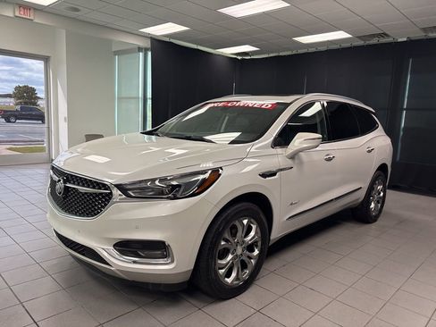 Used 2019 Buick Enclave Avenir w/ Avenir Technology Package FWD image 7