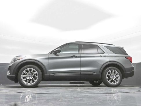 New 2026 Ford Explorer Active w/ Active Comfort Package image 19