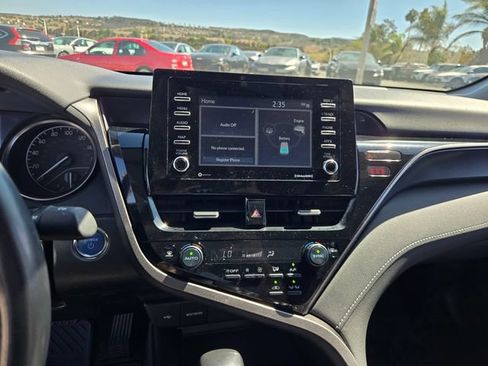 Used 2022 Toyota Camry SE FWD image 18