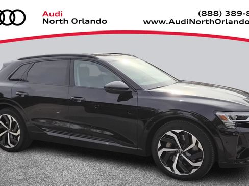 Used 2024 Audi Q8 e-tron Premium Plus image 1