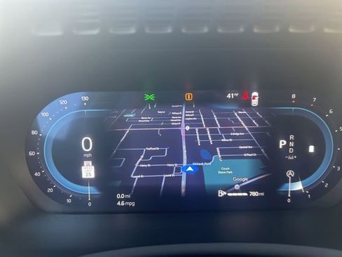 Used 2025 Volvo XC90 B6 Plus image 18