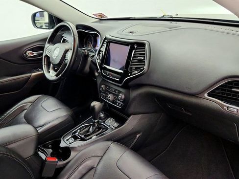 Used 2019 Jeep Cherokee Limited AWD/4WD image 25