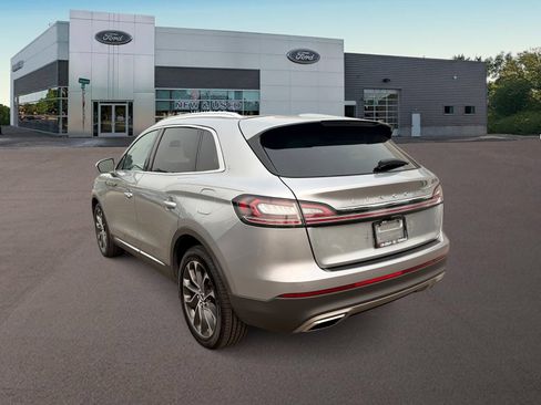 Used 2022 Lincoln Nautilus Reserve w/ Luxury Package AWD/4WD image 7