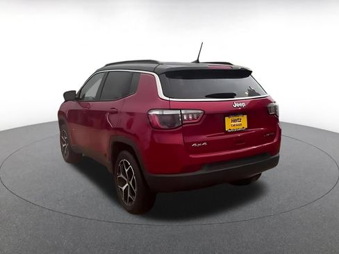Used 2025 Jeep Compass Limited AWD/4WD image 11