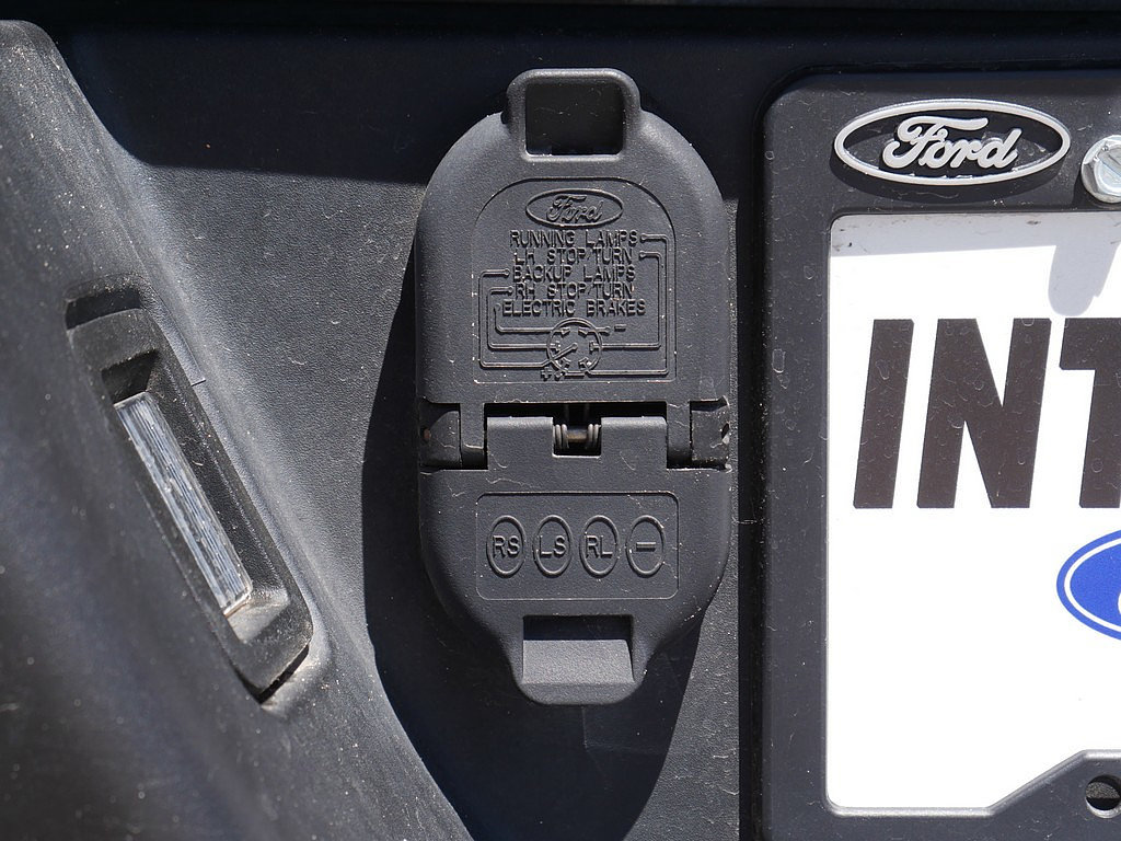 Used 2017 Ford F150 XLT w/ Equipment Group 302A Luxury AWD/4WD image 65