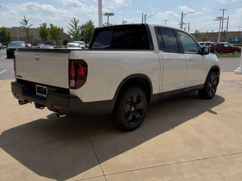 New 2026 Honda Ridgeline Black Edition image 5