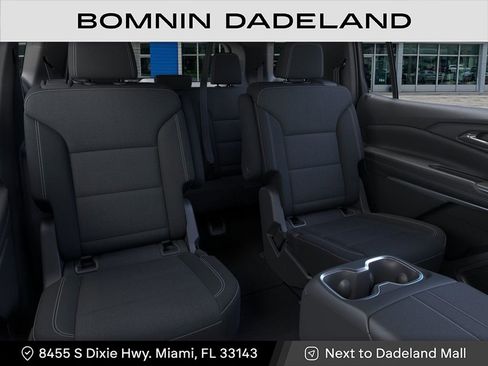 New 2026 Chevrolet Traverse LT image 17
