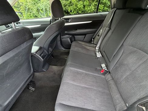 Used 2014 Subaru Outback 2.5i Premium AWD/4WD image 18