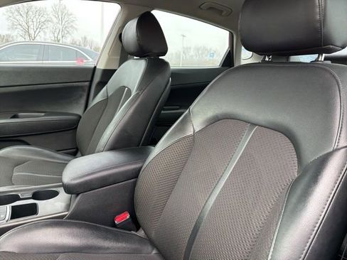 Used 2018 Kia Optima S FWD image 10