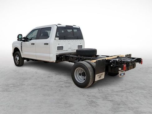 New 2026 Ford F350 XL w/ XL Chrome Package AWD/4WD image 7