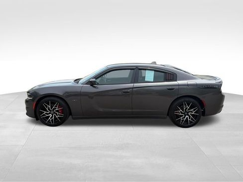 Used 2016 Dodge Charger R/T RWD image 6