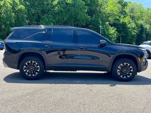 Used 2026 Chevrolet Traverse Z71 w/ LPO, Floor Liner Package AWD/4WD image 52
