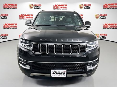 Used 2022 Jeep Wagoneer Series III w/ Premium Group I image 15