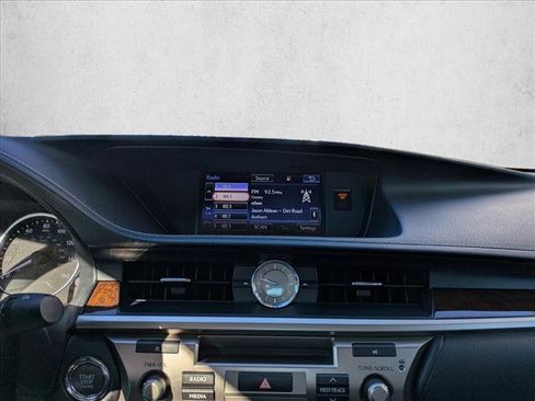 Used 2015 Lexus ES 350 image 11