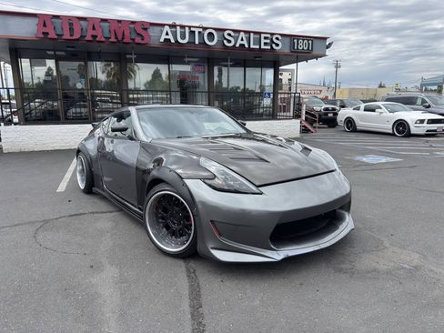 Used 2014 Nissan 370Z Touring w/ Sport Package RWD image 1