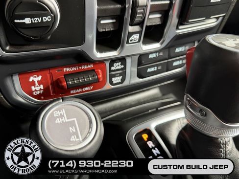 Used 2026 Jeep Wrangler Unlimited Rubicon AWD/4WD image 31