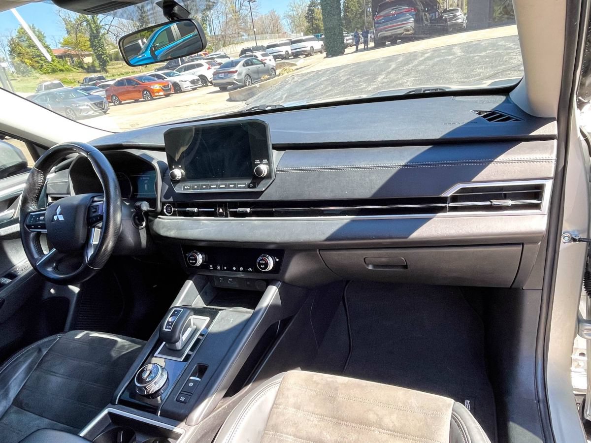 Used 2022 Mitsubishi Outlander SE FWD image 9