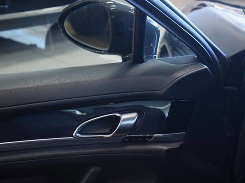Used 2012 Porsche Panamera 4 image 42