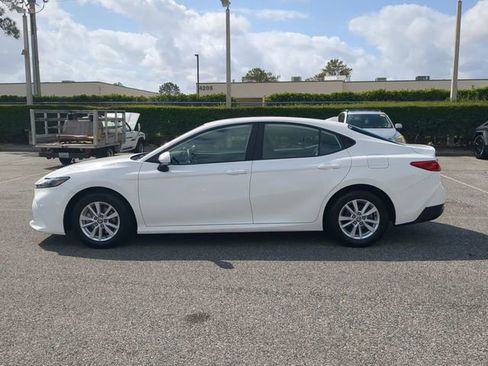 Certified 2025 Toyota Camry LE image 7
