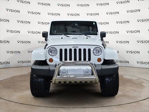 Used 2013 Jeep Wrangler Unlimited Sahara w/ Connectivity Group image 8