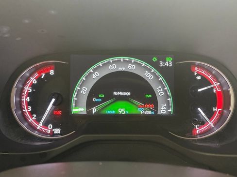 Used 2025 Toyota RAV4 XLE Premium FWD image 21