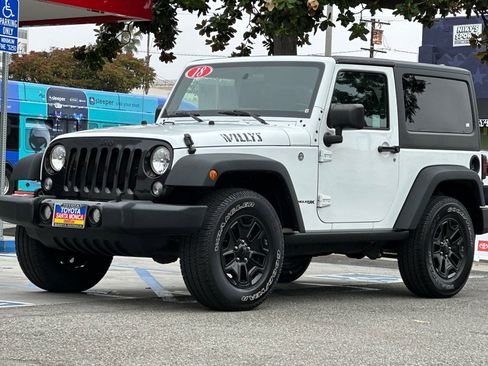Used 2018 Jeep Wrangler Sport AWD/4WD image 8