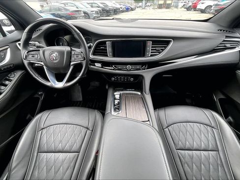 Used 2024 Buick Enclave Avenir w/ Avenir Technology Package AWD/4WD image 18