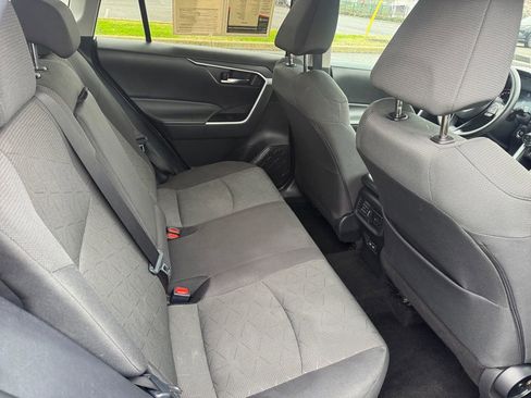 Used 2024 Toyota RAV4 XLE image 22