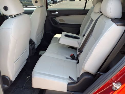 Used 2019 Volkswagen Tiguan SEL FWD image 23