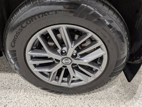 Used 2021 Nissan Rogue S image 10