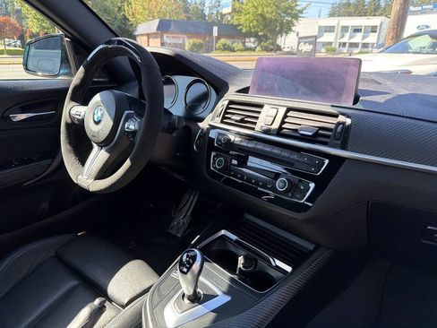 Used 2018 BMW M2 RWD image 26