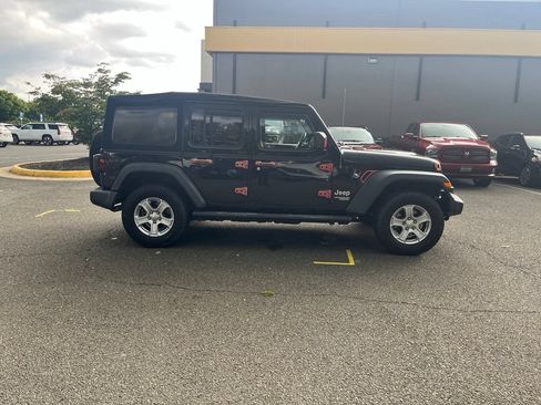 Used 2018 Jeep Wrangler Unlimited Sport S AWD/4WD image 8