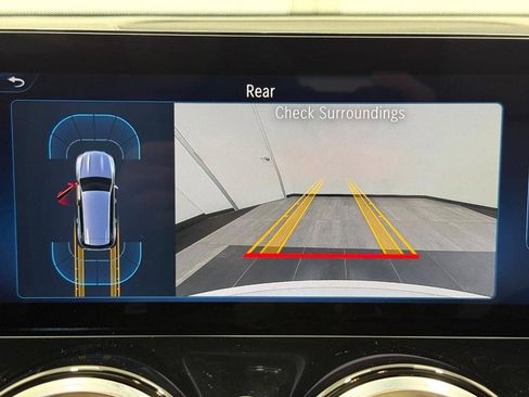 Certified 2024 Mercedes-Benz GLB 250 4MATIC image 17